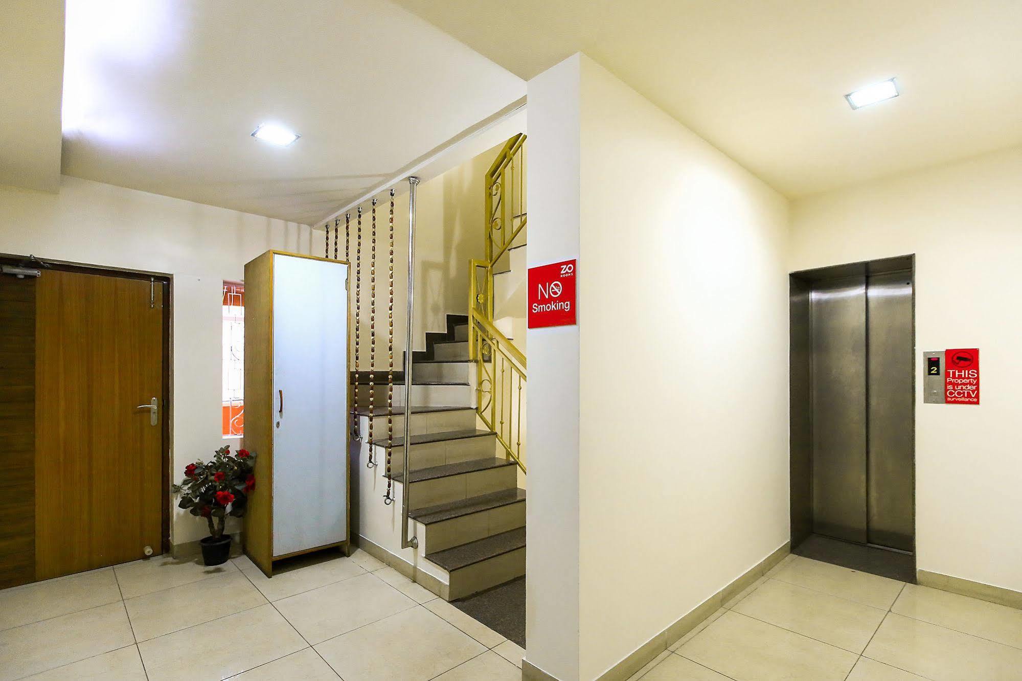 Bed & Breakfast Treebo Trip Cynosure Suites Bangalore