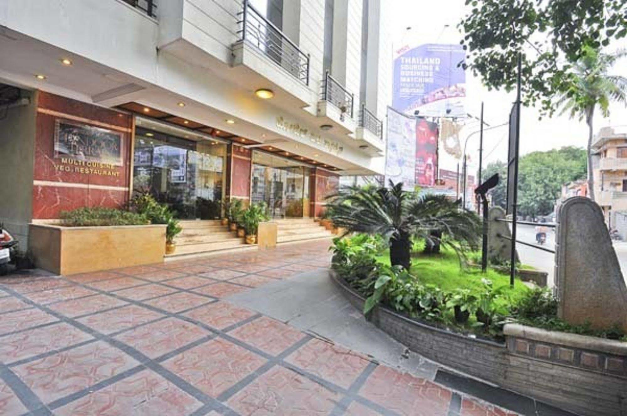 Vt Paradise Hotel 2*