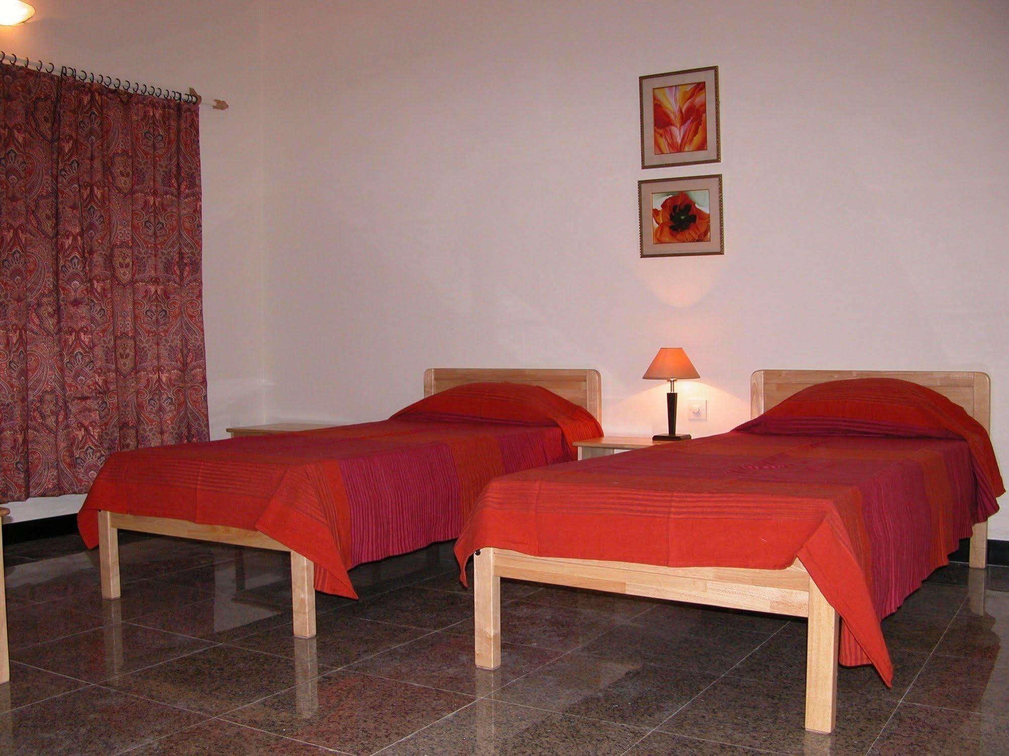 Hotel Saiacs Convention 3*