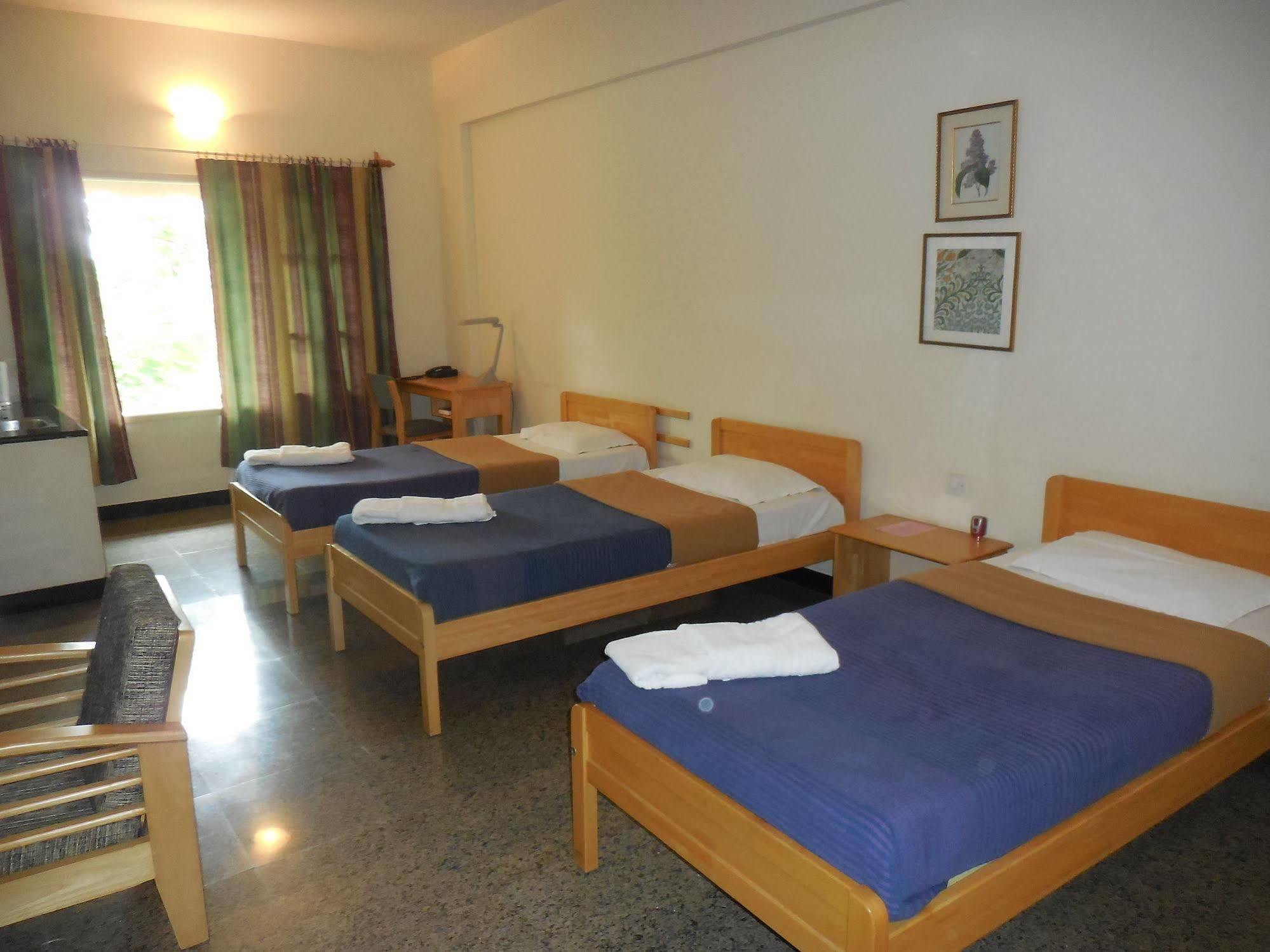 Saiacs Convention Hotel 3*