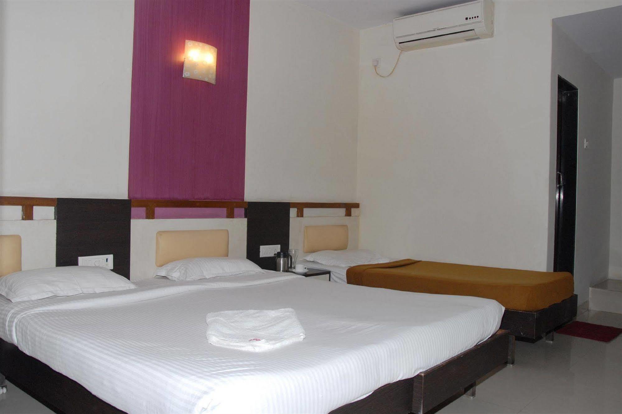 Hotel Enzo International