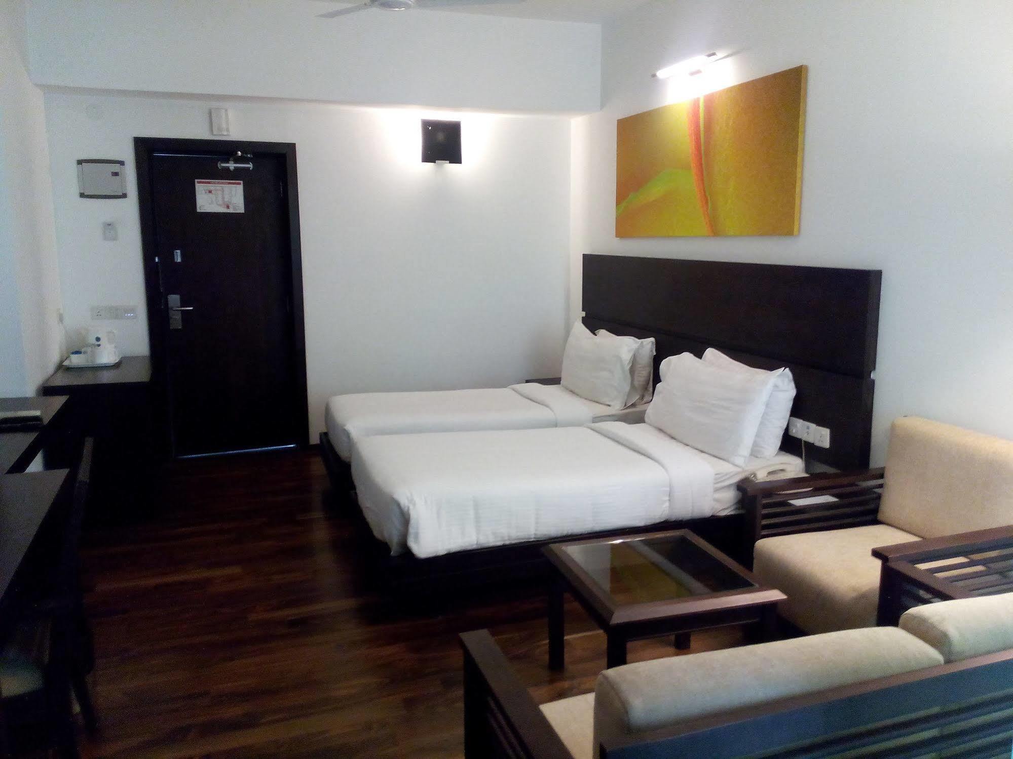 Hotel Springs And Bangalore