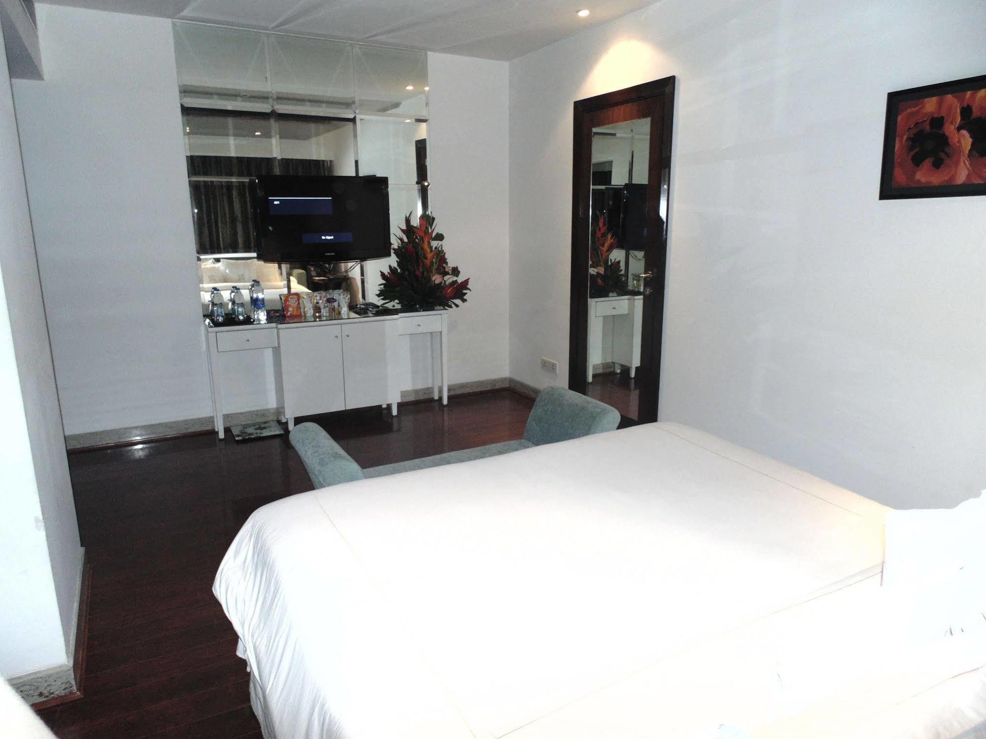 Hotel La Marvella, Bangalore