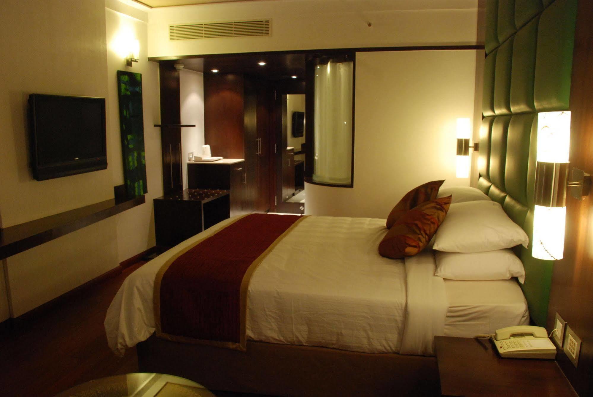 Iris The Business Hotel
