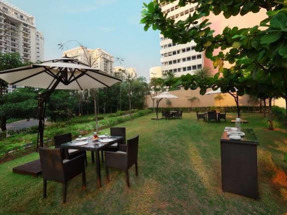Crest Executive Suites, Whitefield Apartment