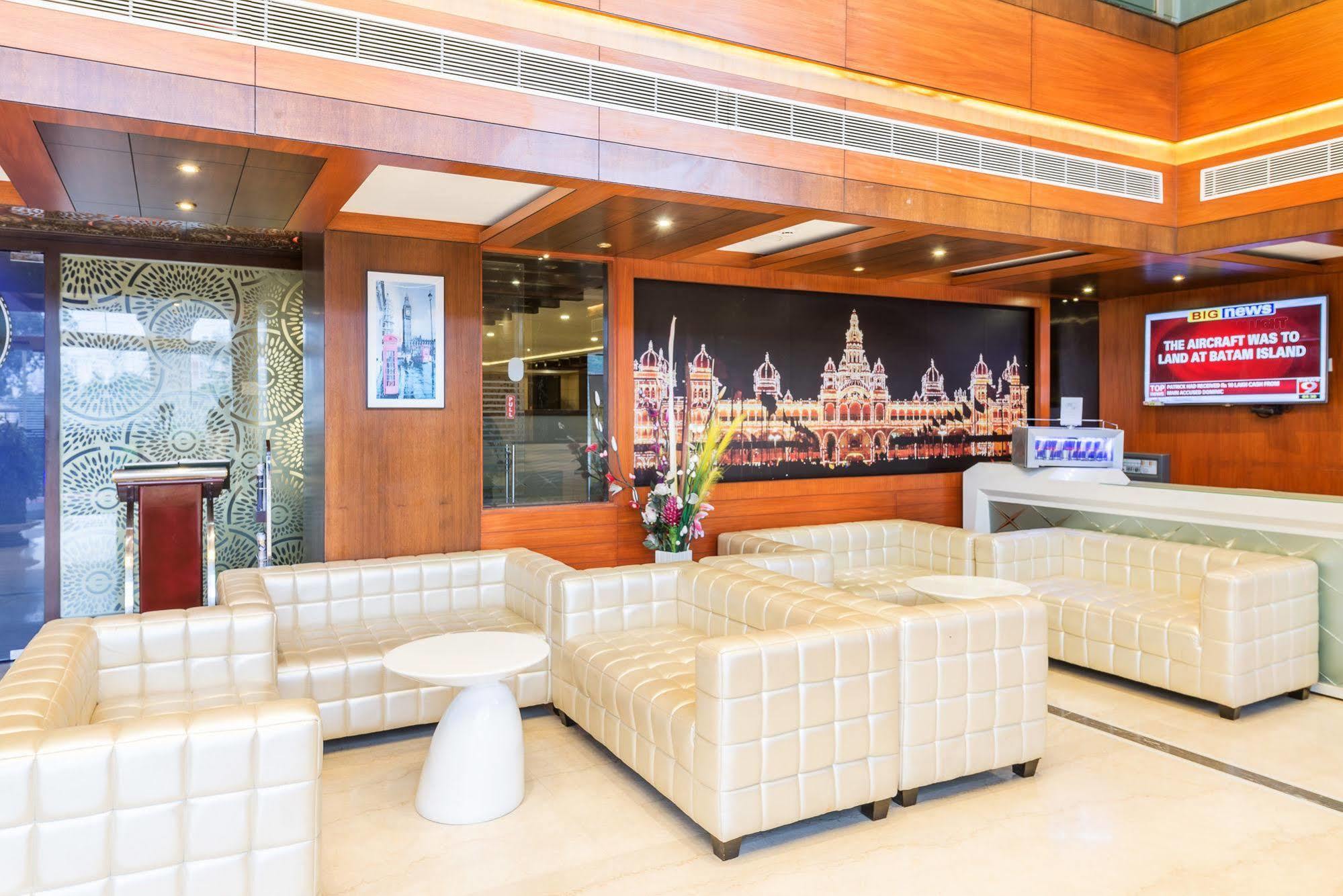 Hotel Sahar Pavillion