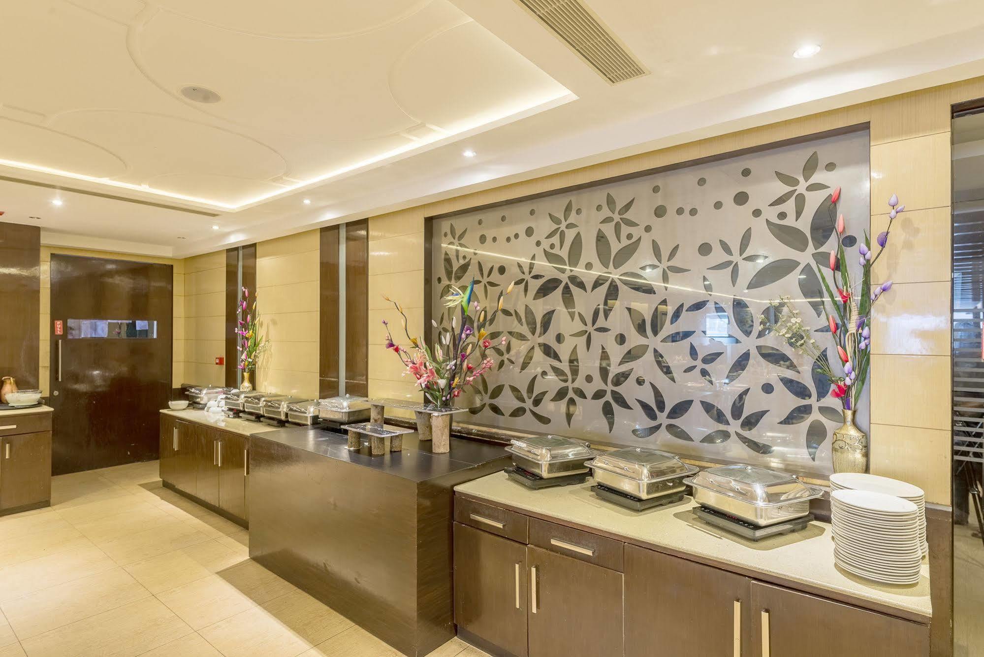 Sahar Pavillion Hotel