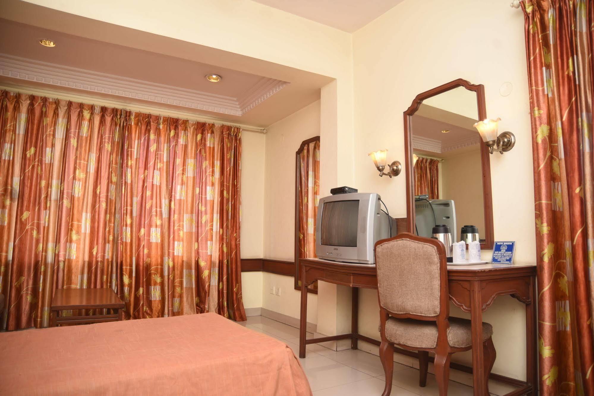 Hotel Maurya 3*