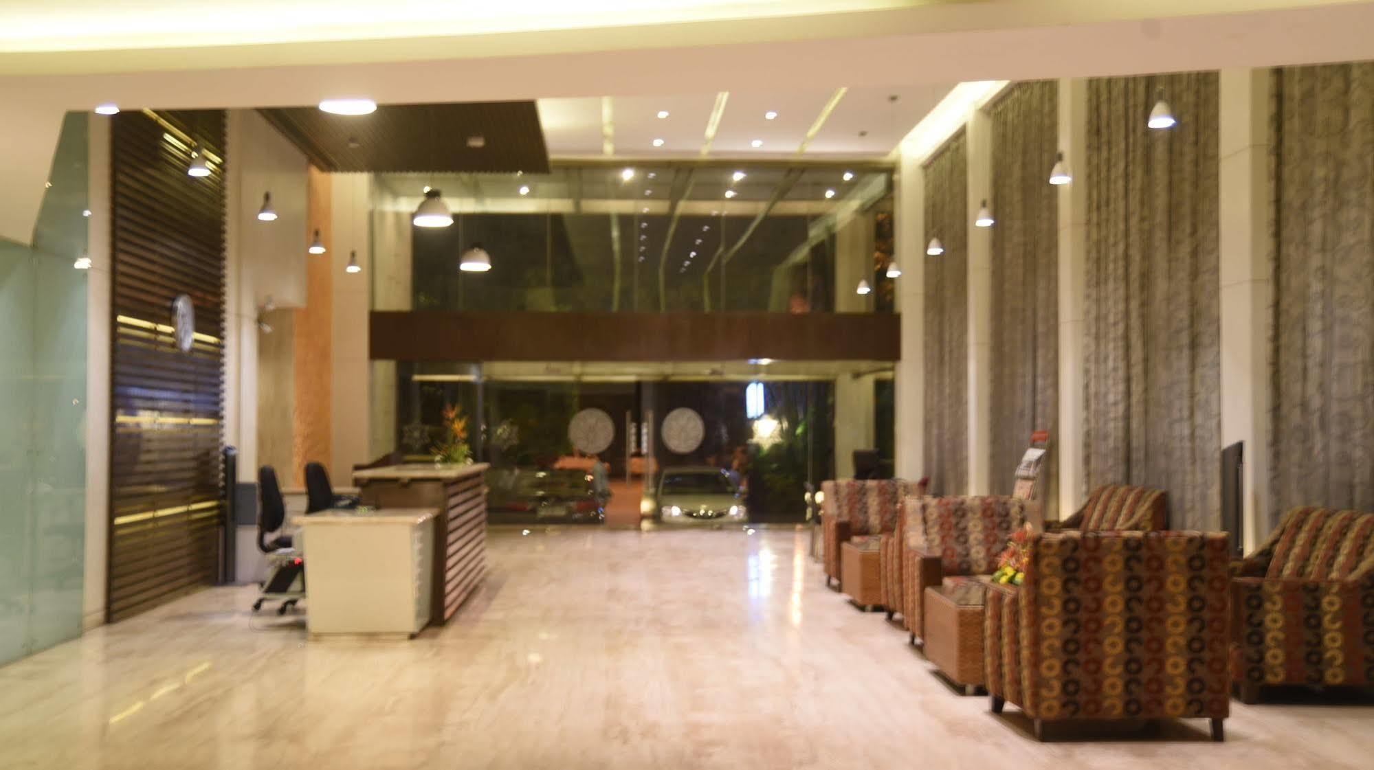 Maurya Hotel