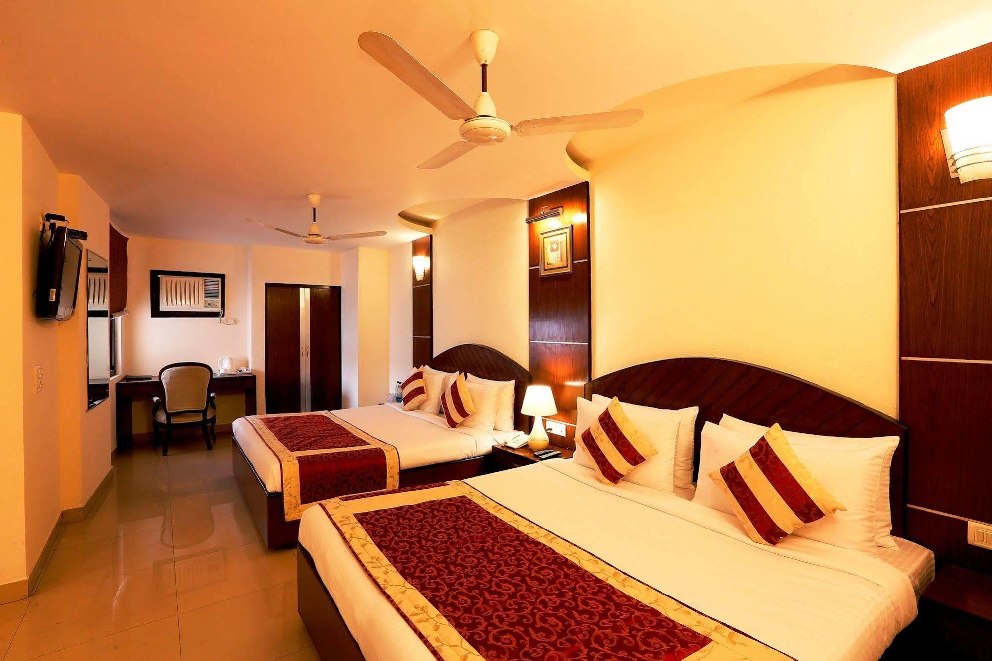 Hotel The Splendour Park Bangalore