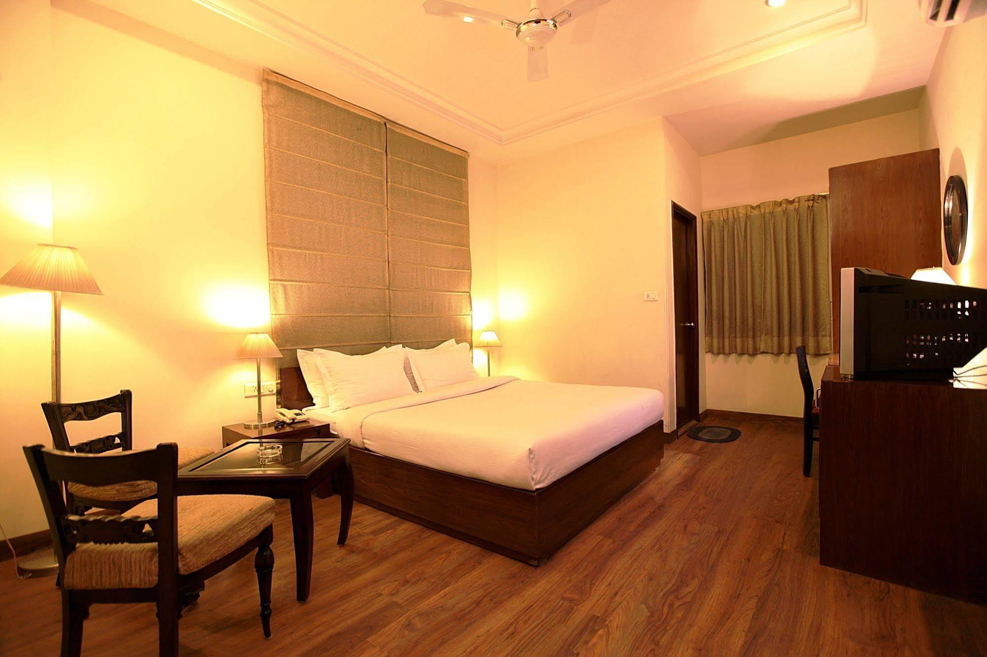 The Splendour Park Hotel 3*
