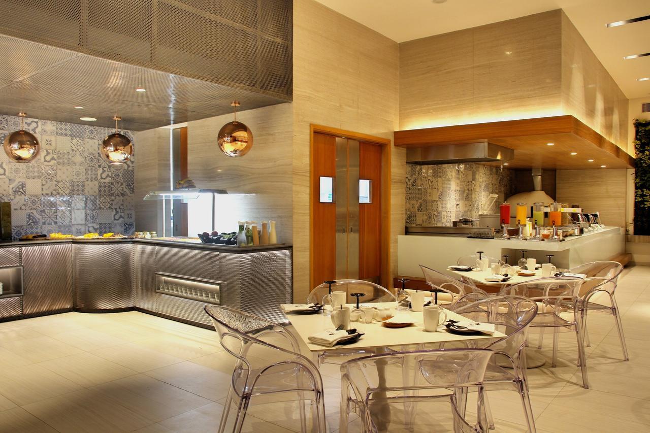 Radisson Center Hotel