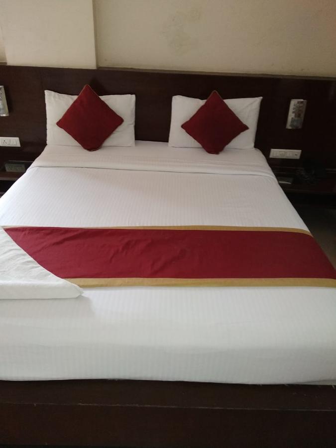 Hotel Vandematharam