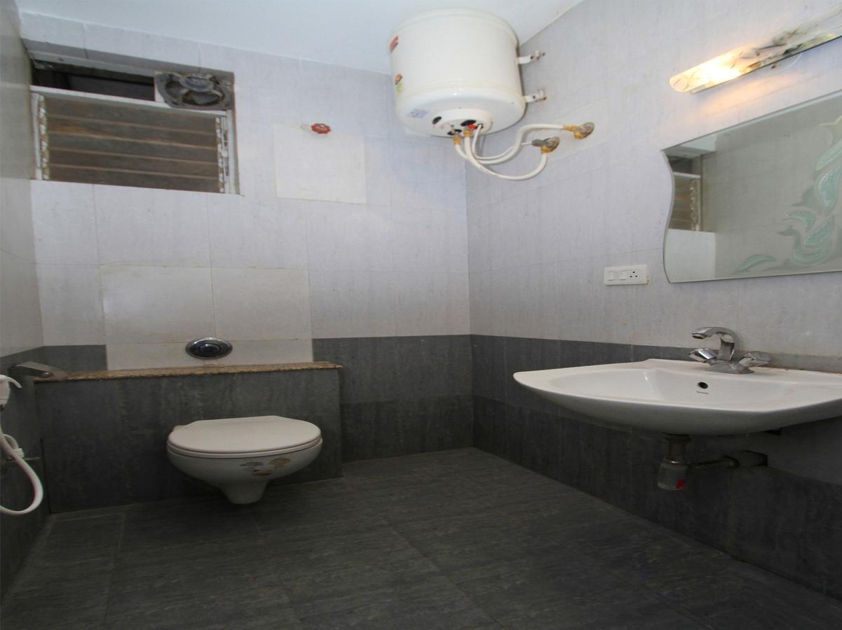 Oyo 10396 Boulevard Residences Bangalore