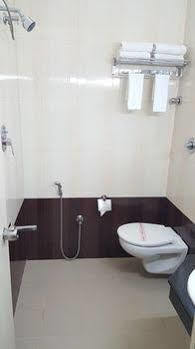 Hotel Fabhotel Sairam Residency 3*