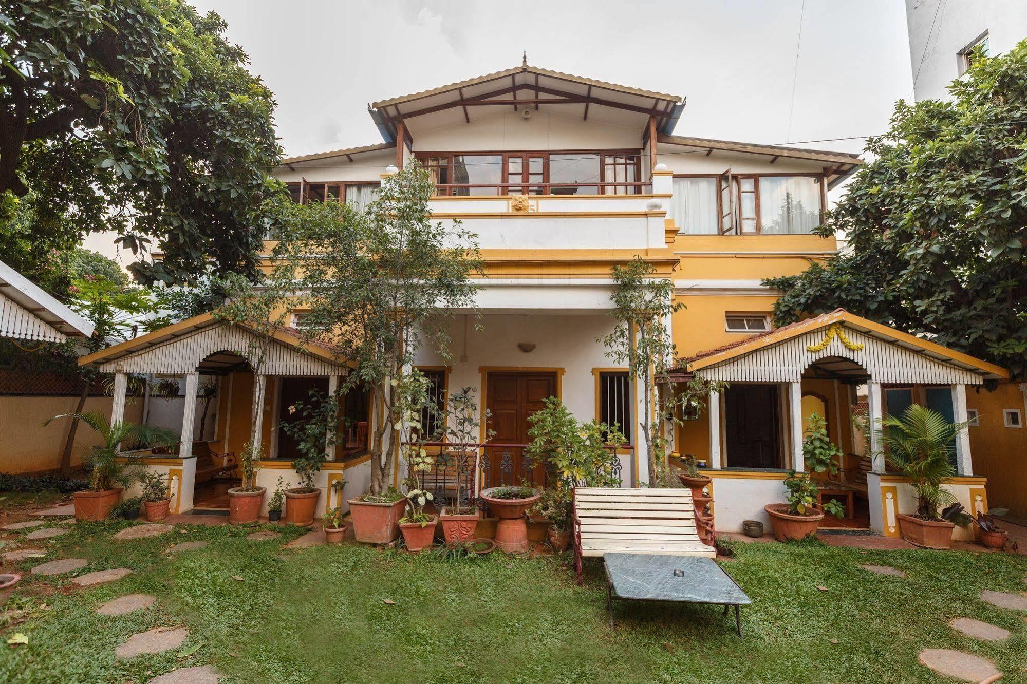 Acomodação com café da manhã  Casa 3*