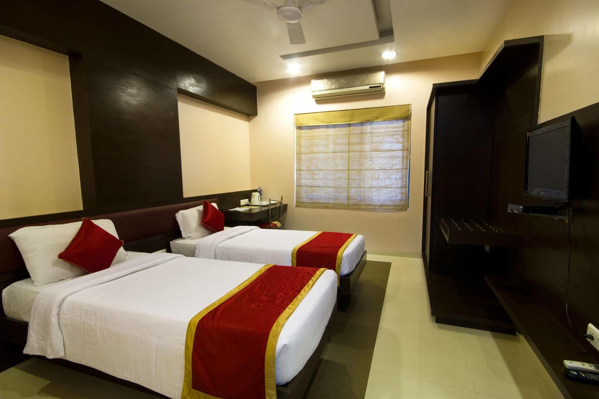 Hotel The Grand Continent