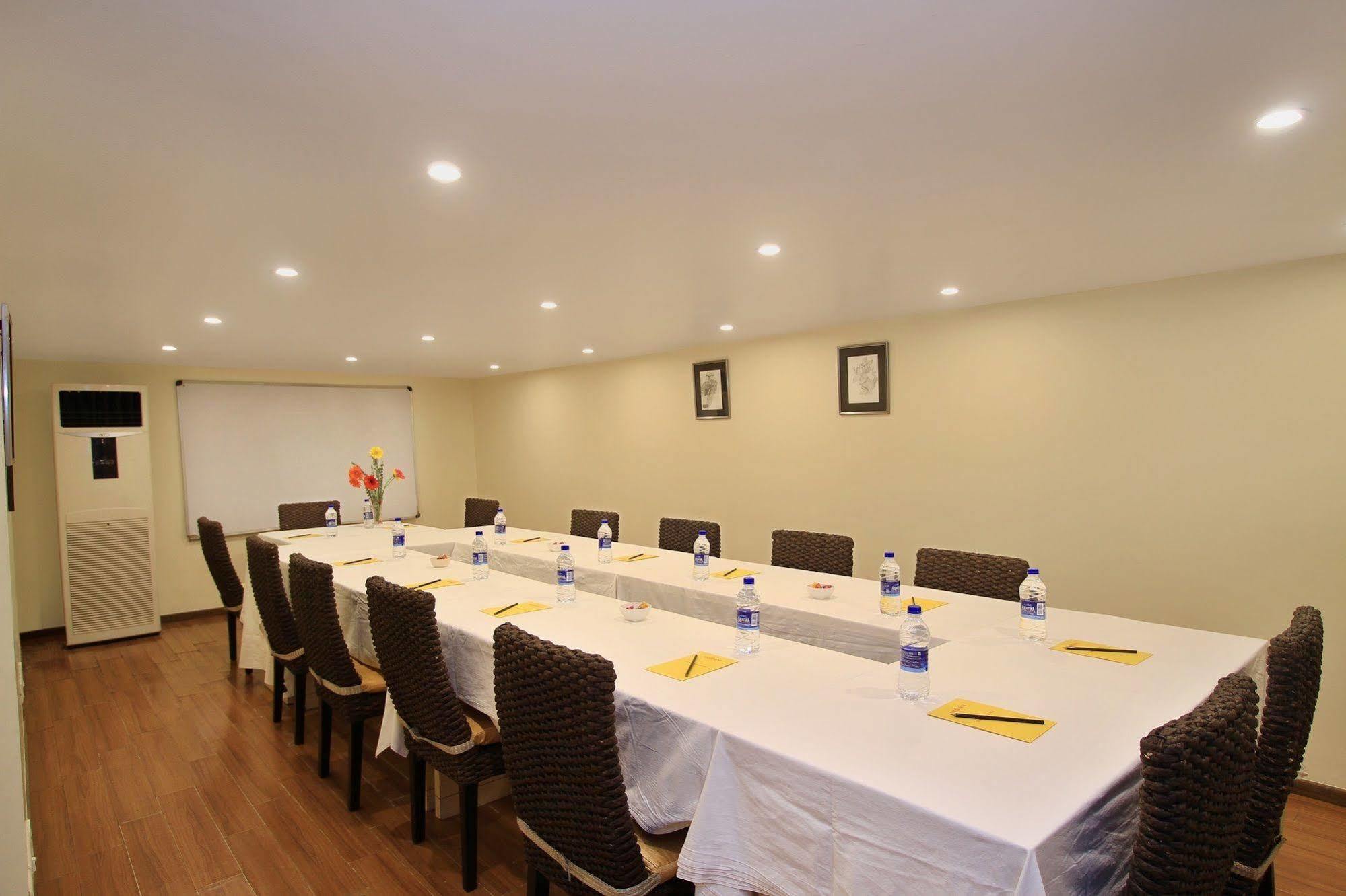 Hotel La Sara Hometel 3*