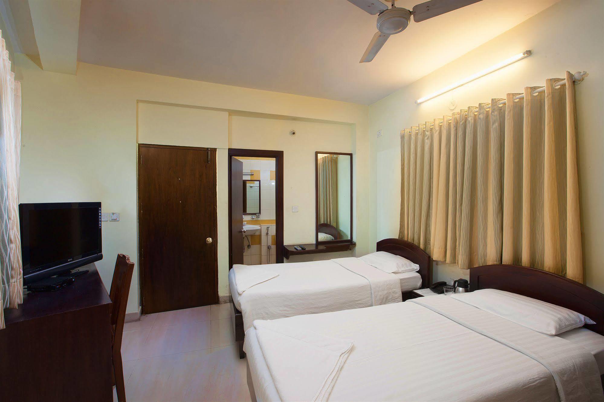 The Living Aparthotel 2*