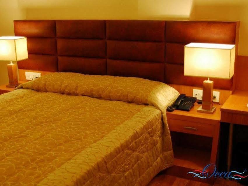 Hotel Oyo 9925 The Ocea International Bangalore