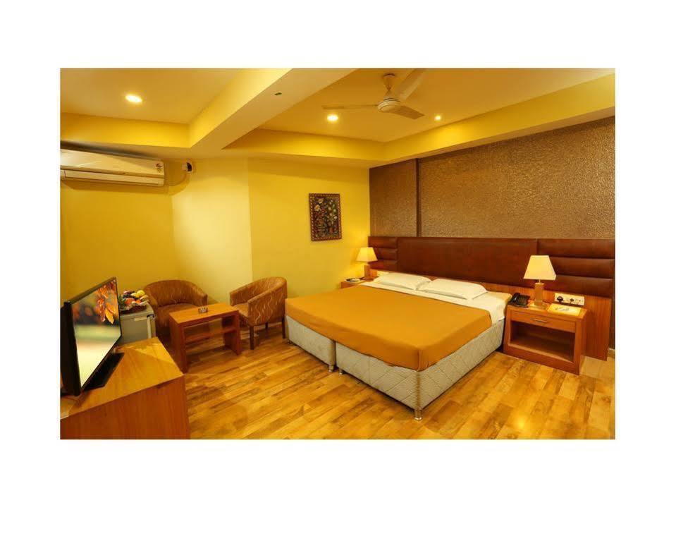 Hotel Oyo 9925 The Ocea International