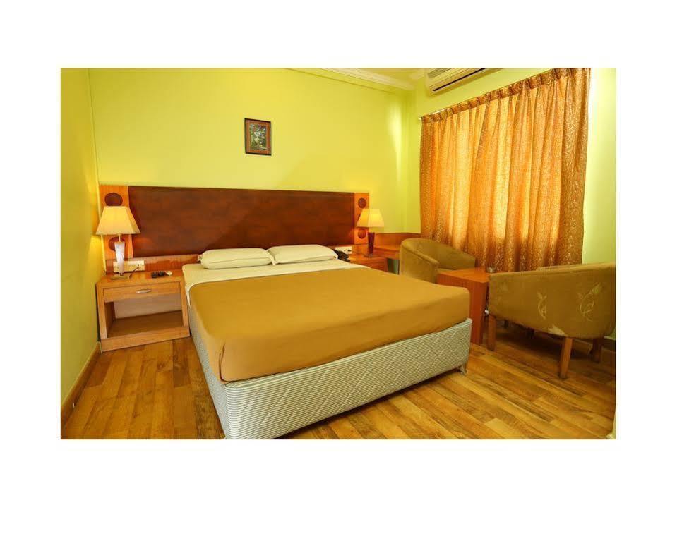 Oyo 9925 The Ocea International Hotel