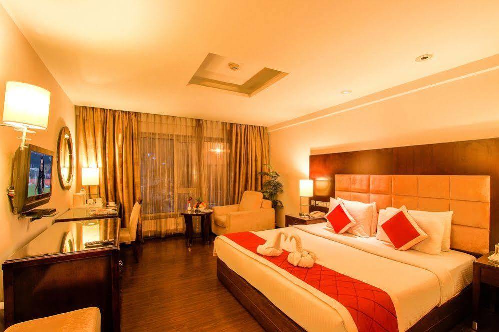 Hotel Citadel Sarovar Portico