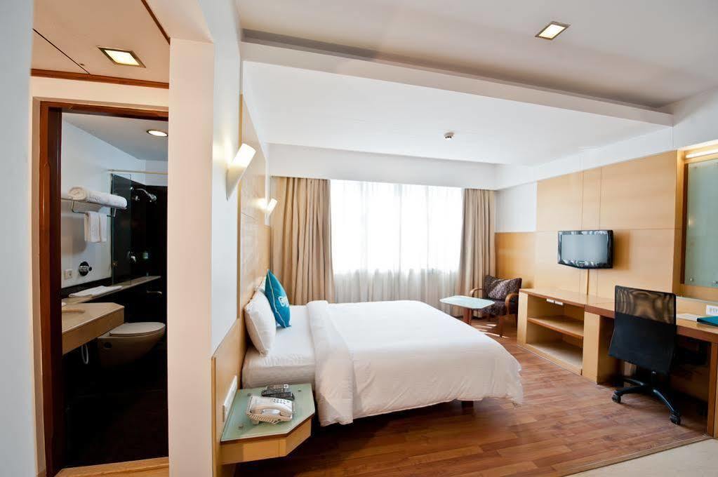 Bloom - Indiranagar 3*