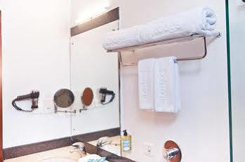 Hotel Bloom - Indiranagar Bangalore