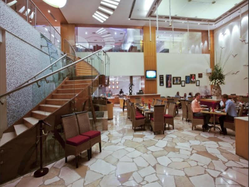 Hotel The Chancery Pavilion Bangalore
