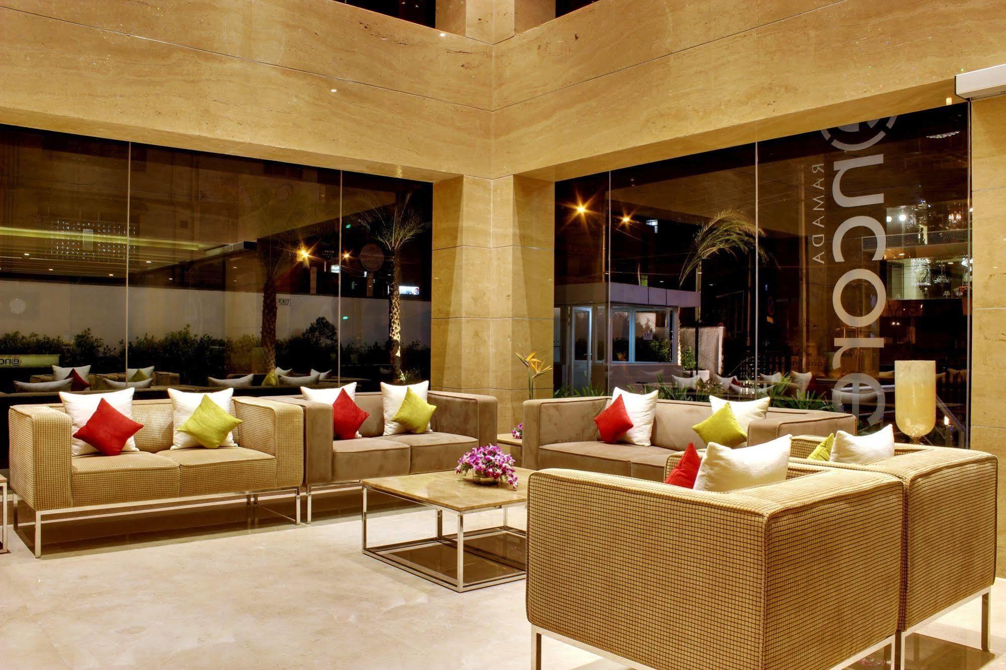 Ramada Encore Domlur 4*
