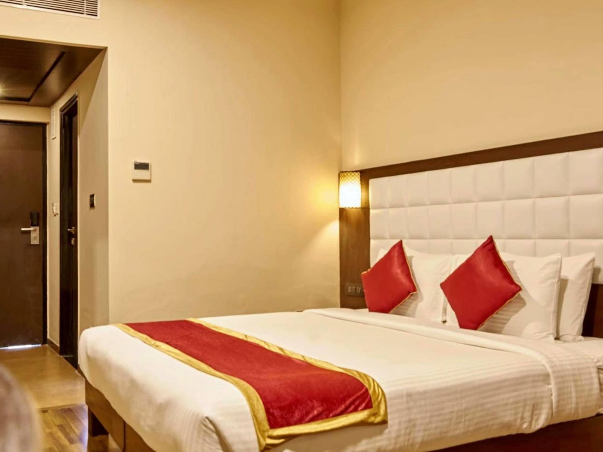 Hotel Akshaya Aura