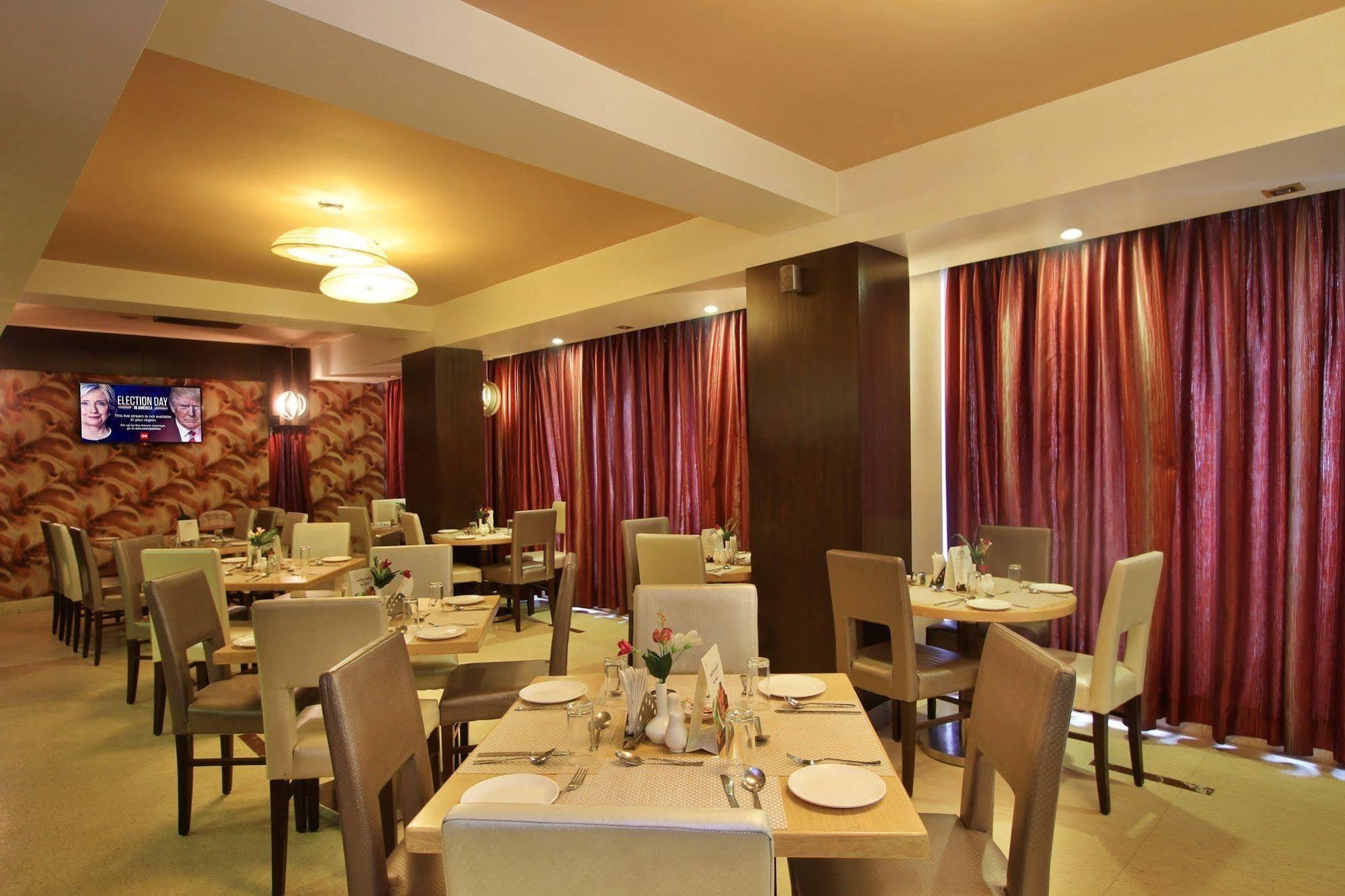 Hotel La Sara Grand 3*