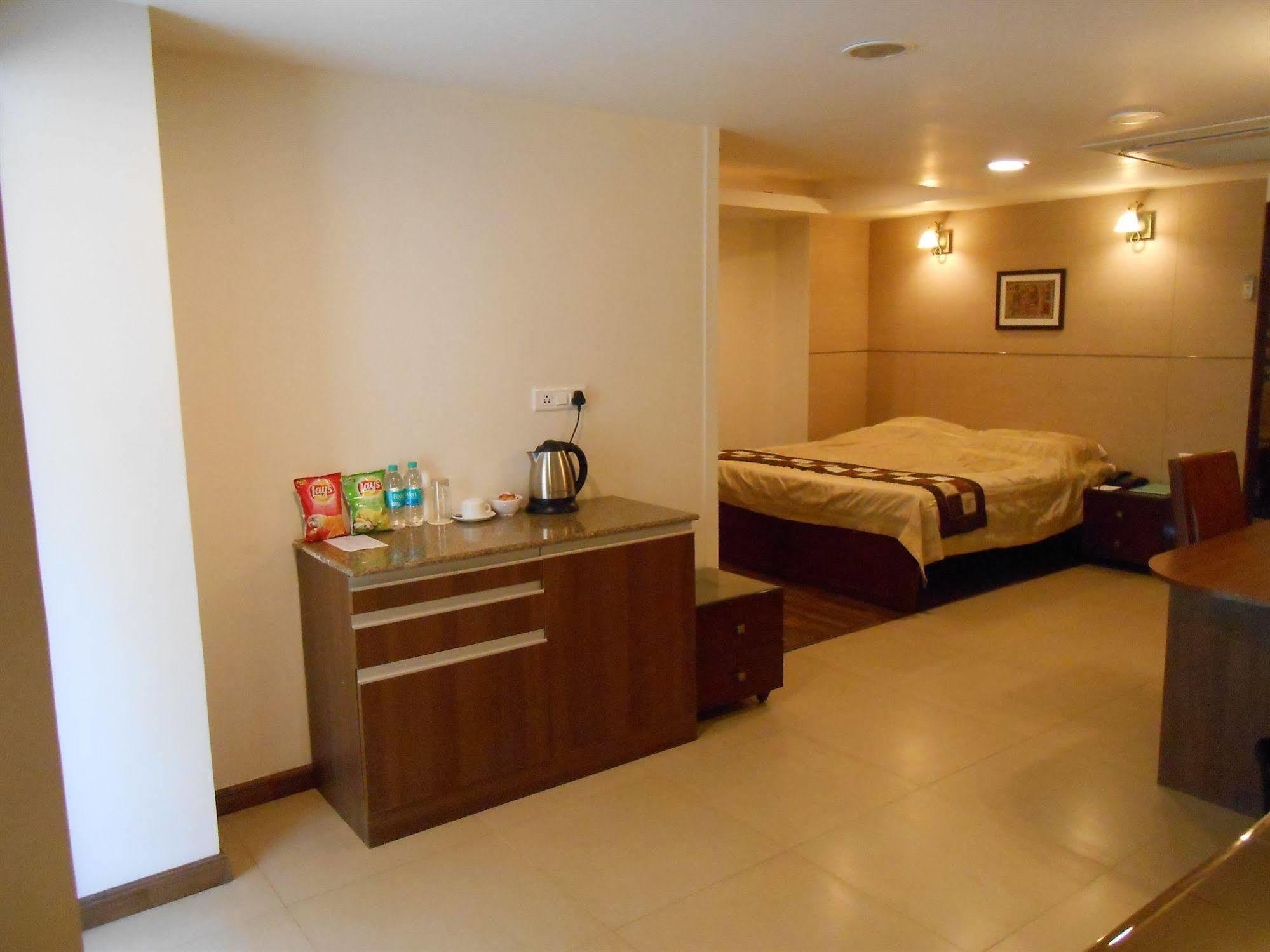 Aparthotel Brunton Heights Executive Bangalore