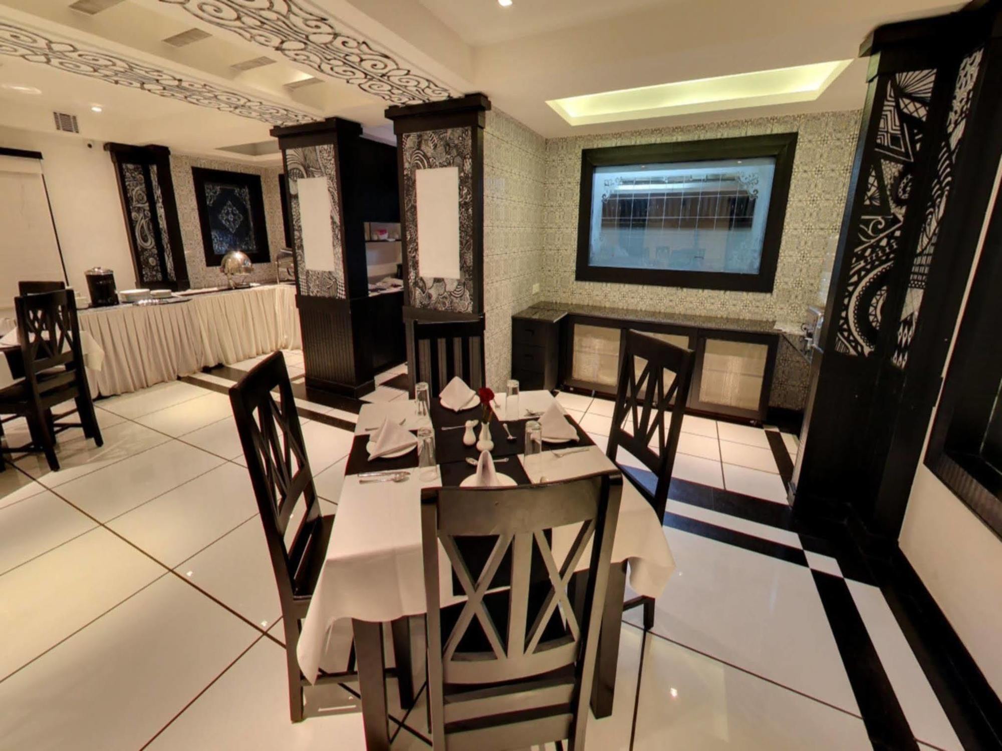 Liwa - The Transit Hotel, Hotel 3*