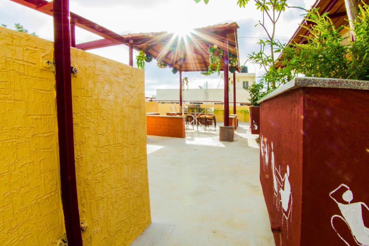 Rainbow Service Hotel Bangalore