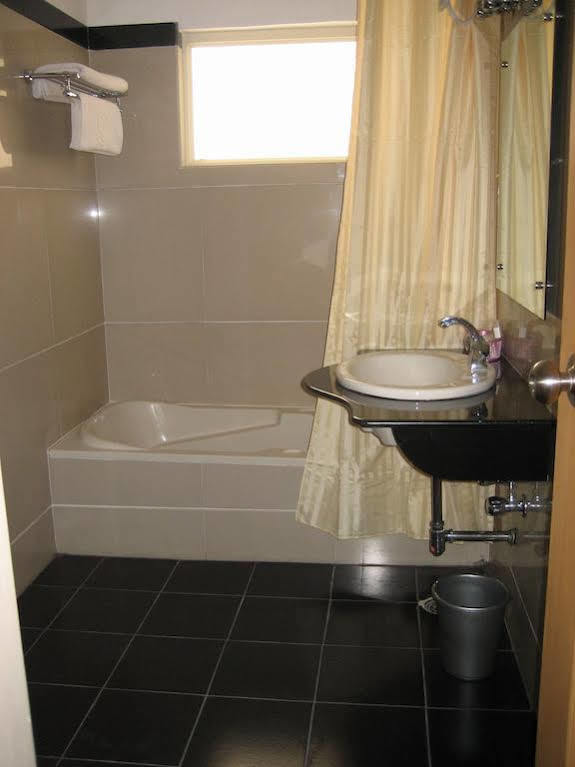 Raj Comforts -golf View Bangalore
