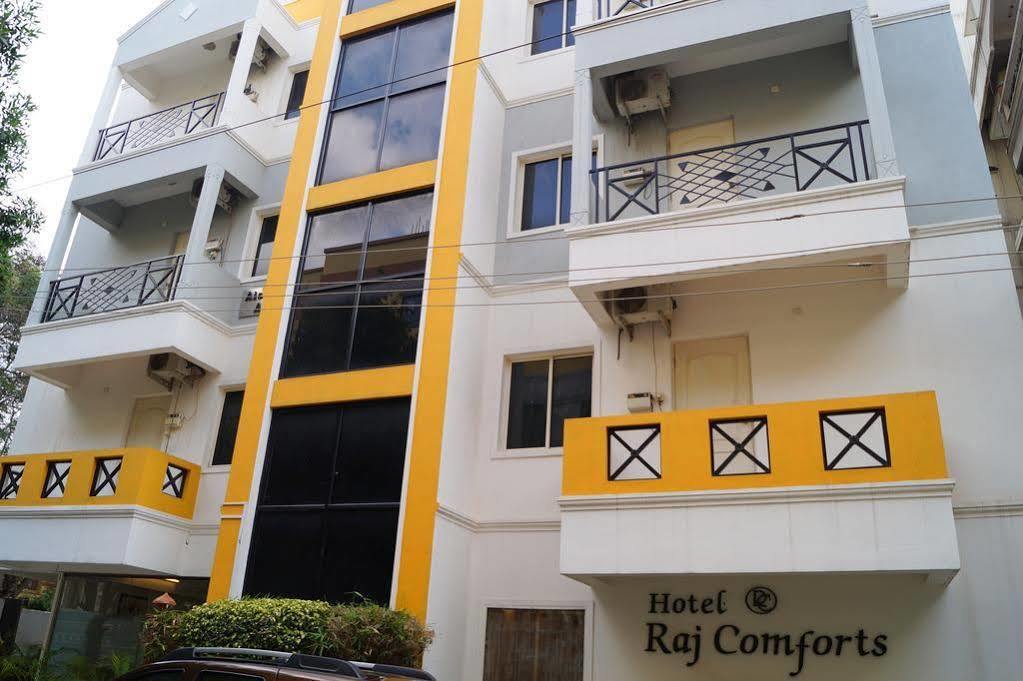 Raj Comforts -golf View Hotel 3*