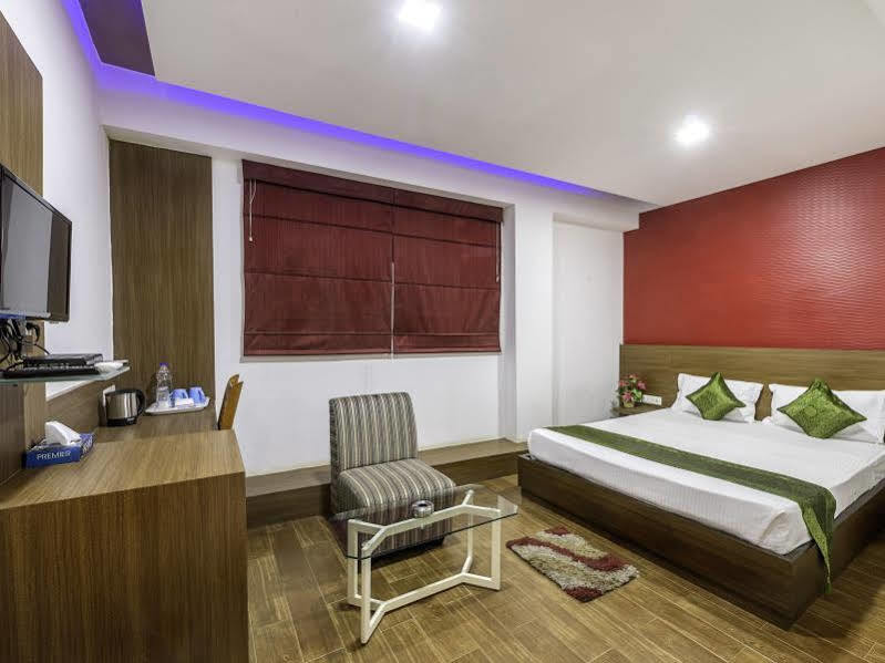 Treebo Trend Edge St Marks Road Hotel 3*