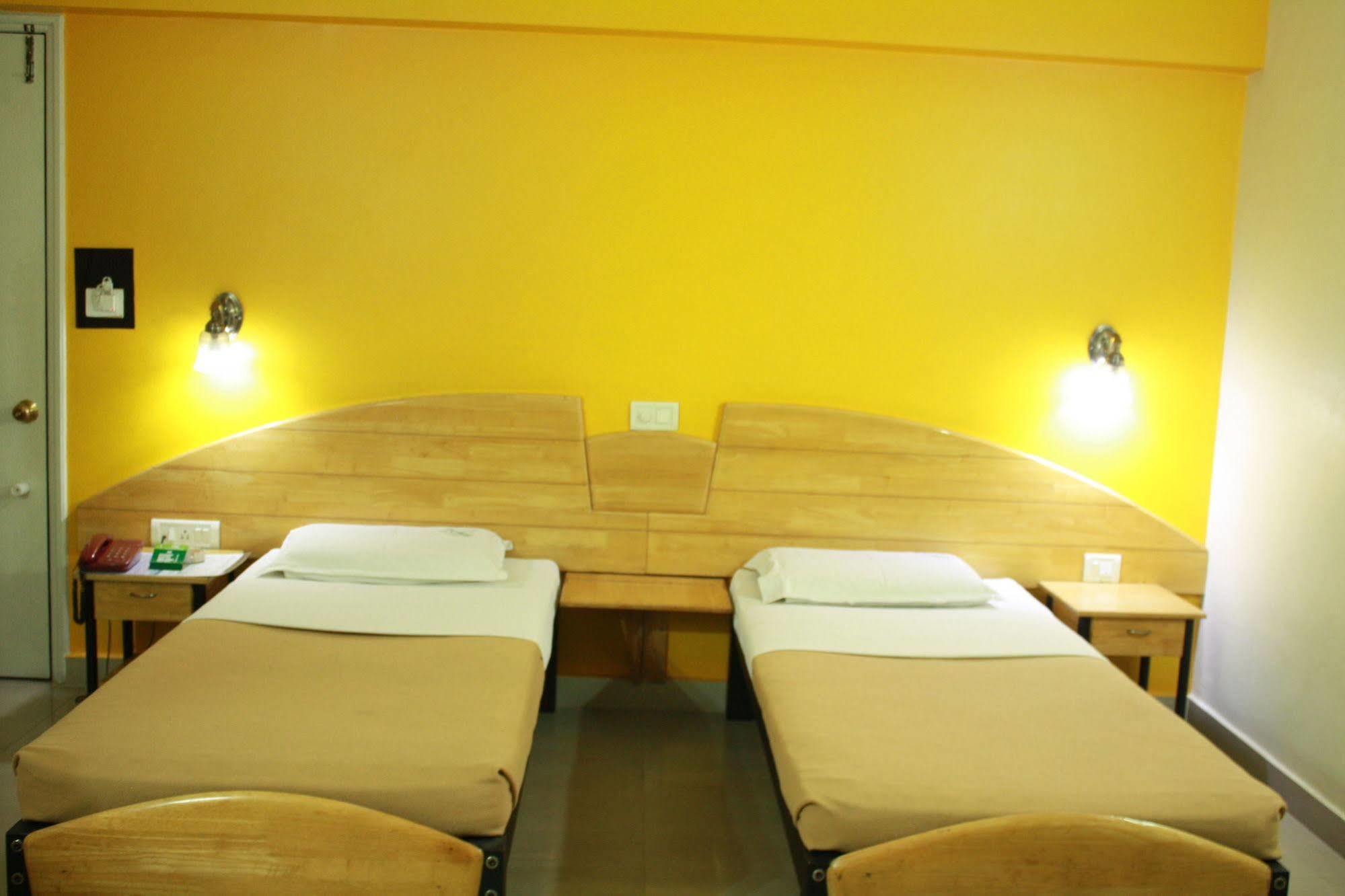 Tom'S Hotel 3* Bangalore