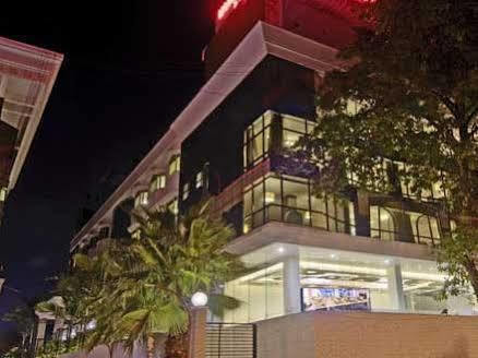 Hotel Monarch Luxur - Infantry Road Bangalore