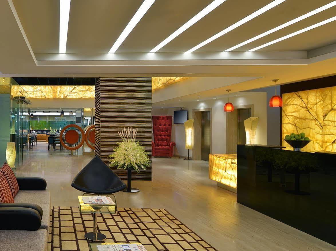 Country & By Radisson, Hebbal Road 4*