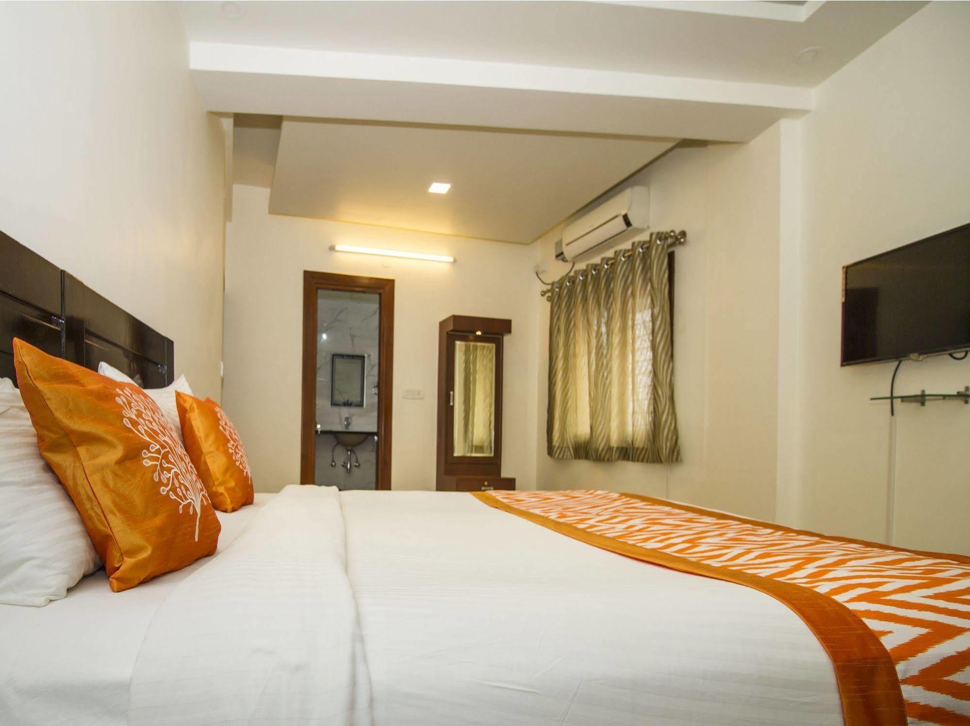 Guest house Eyrie Service Apartments Bangalore