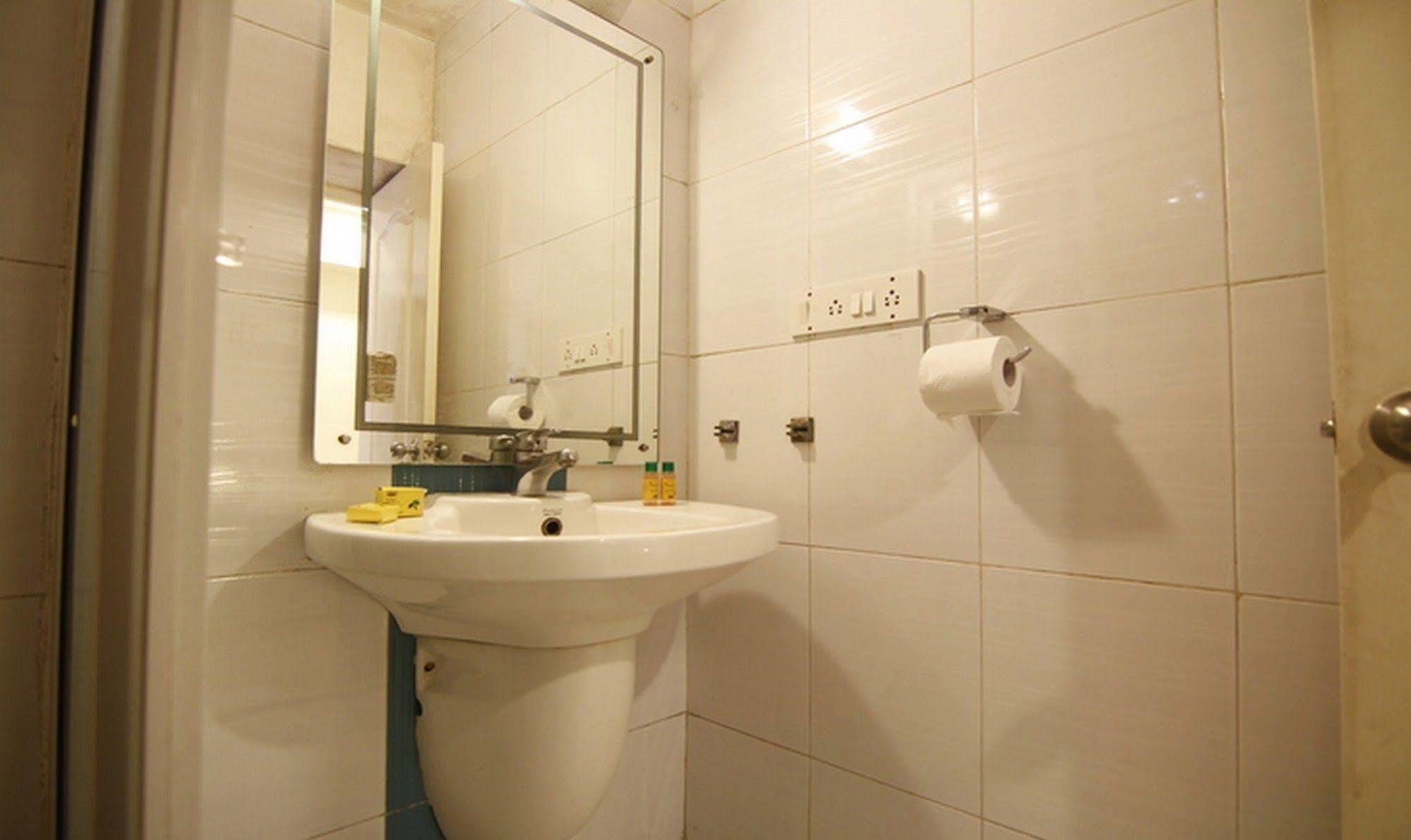 Fabhotel Indiranagar Bangalore