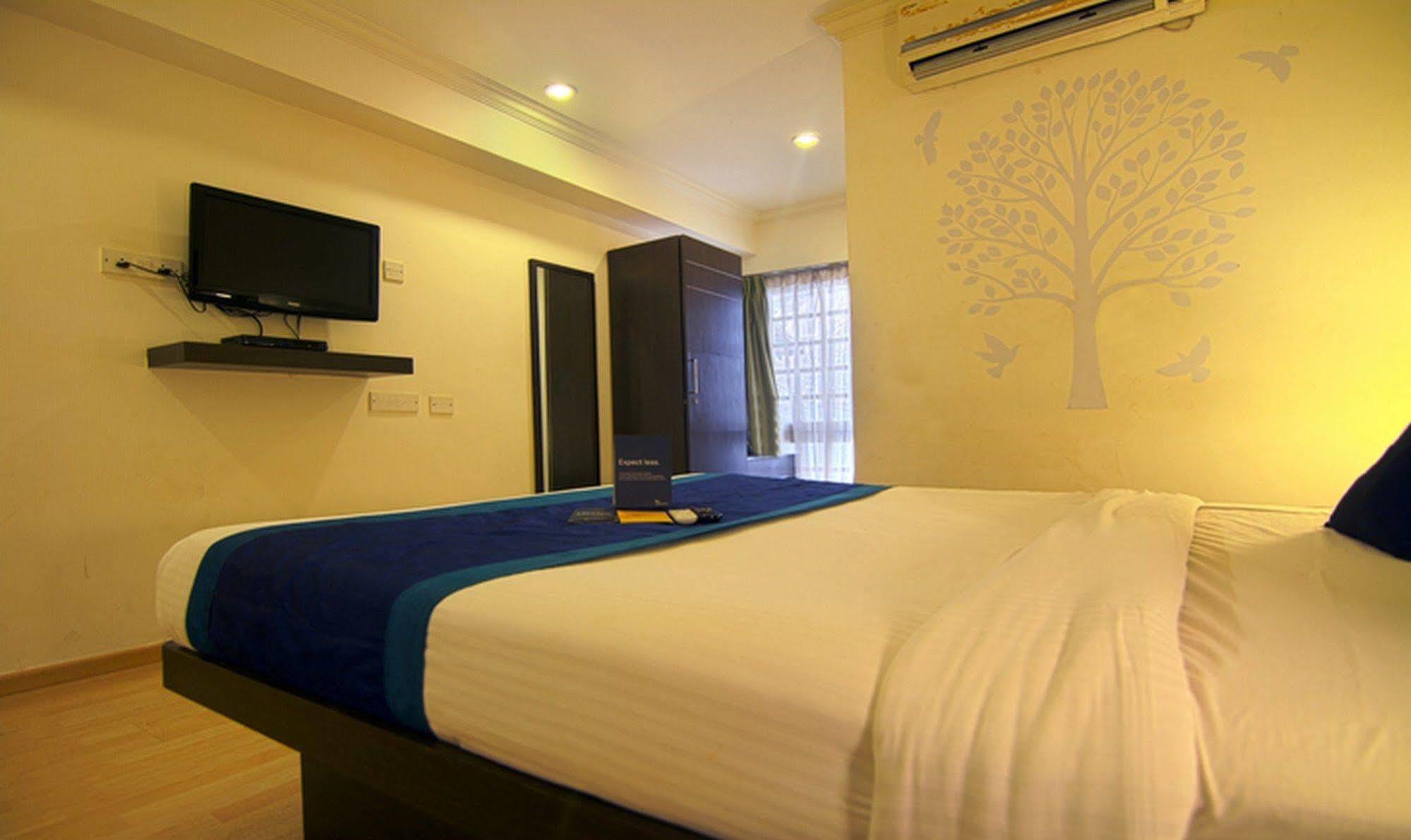 Hotel Fabhotel Indiranagar 3*