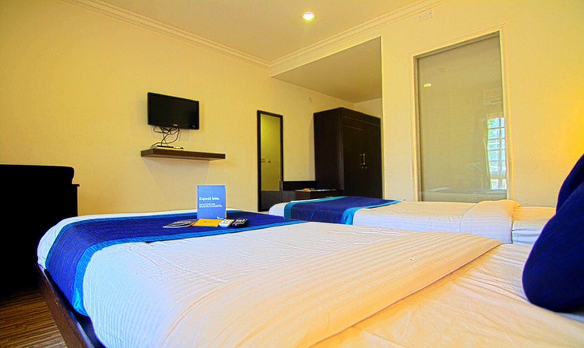 Fabhotel Indiranagar Hotel 3*