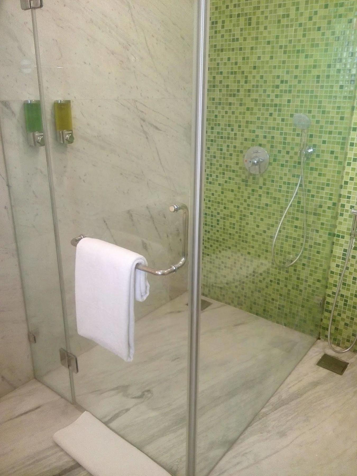 Sarovar Portico Outer Ring Road Hotel