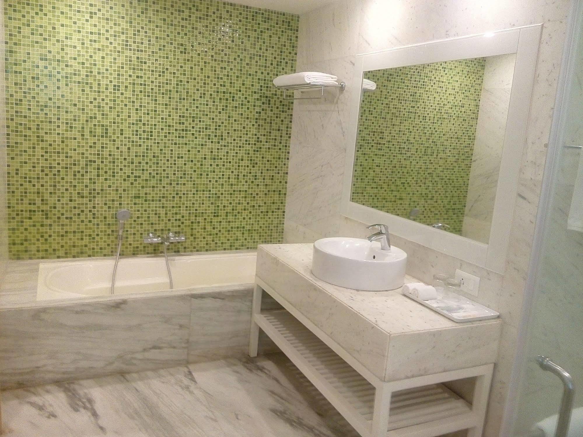 Hotel Sarovar Portico Outer Ring Road Bangalore