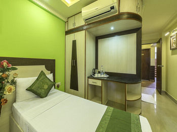Treebo Trip Grand Regency Hotel