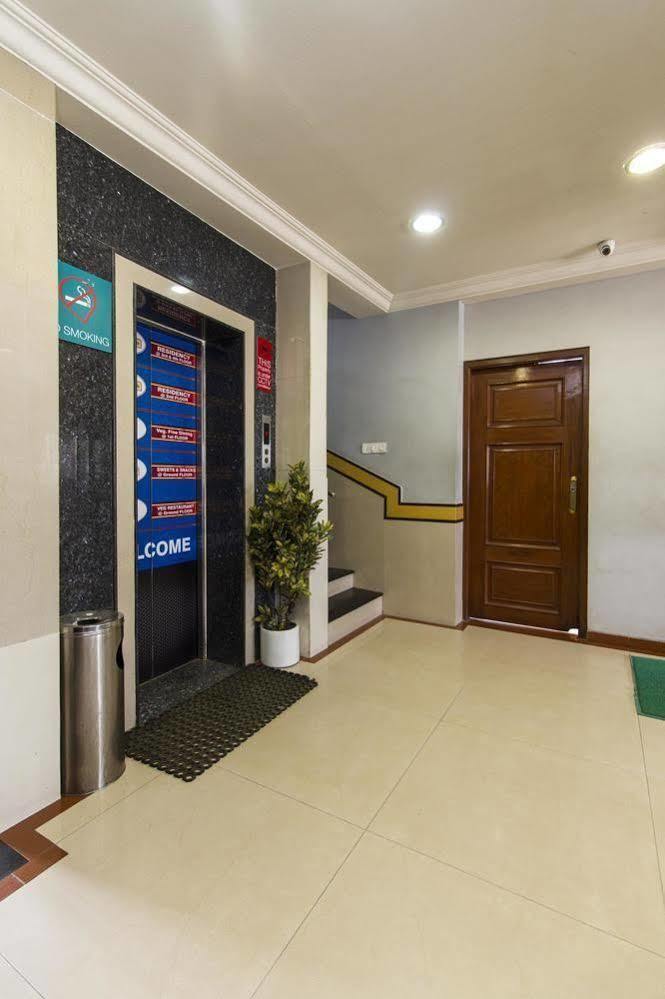 Hotel Oyo 579 Hotel Aab Bangalore